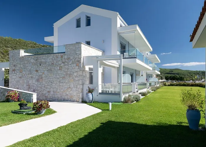 Notia Luxury Living 4*