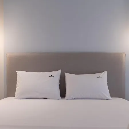 公寓式酒店 Notia Luxury Living 4*